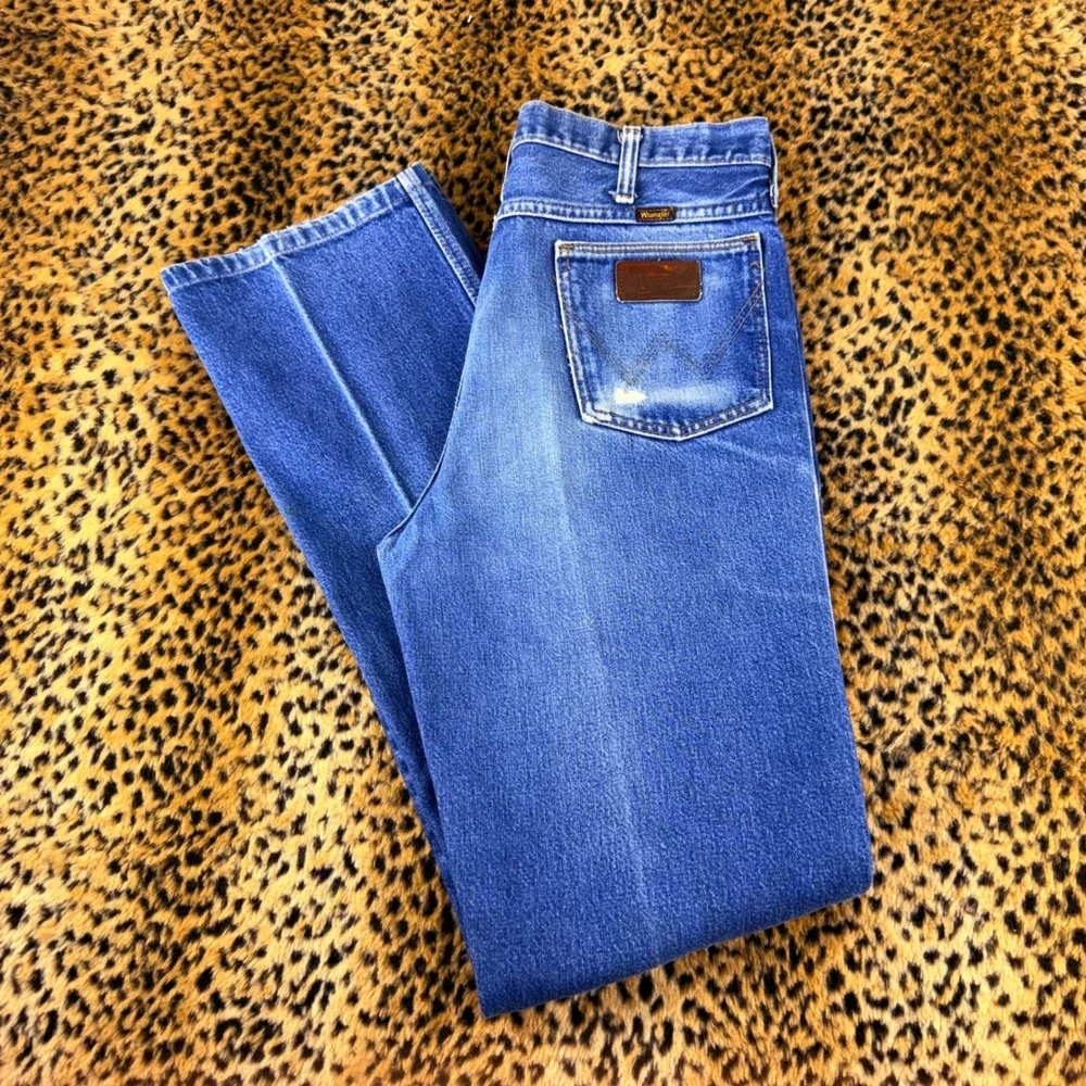 Vintage 80s Wrangler 945NAV Cowboy Cut Bootcut Denim Blu Jeans Made in USA 34x36